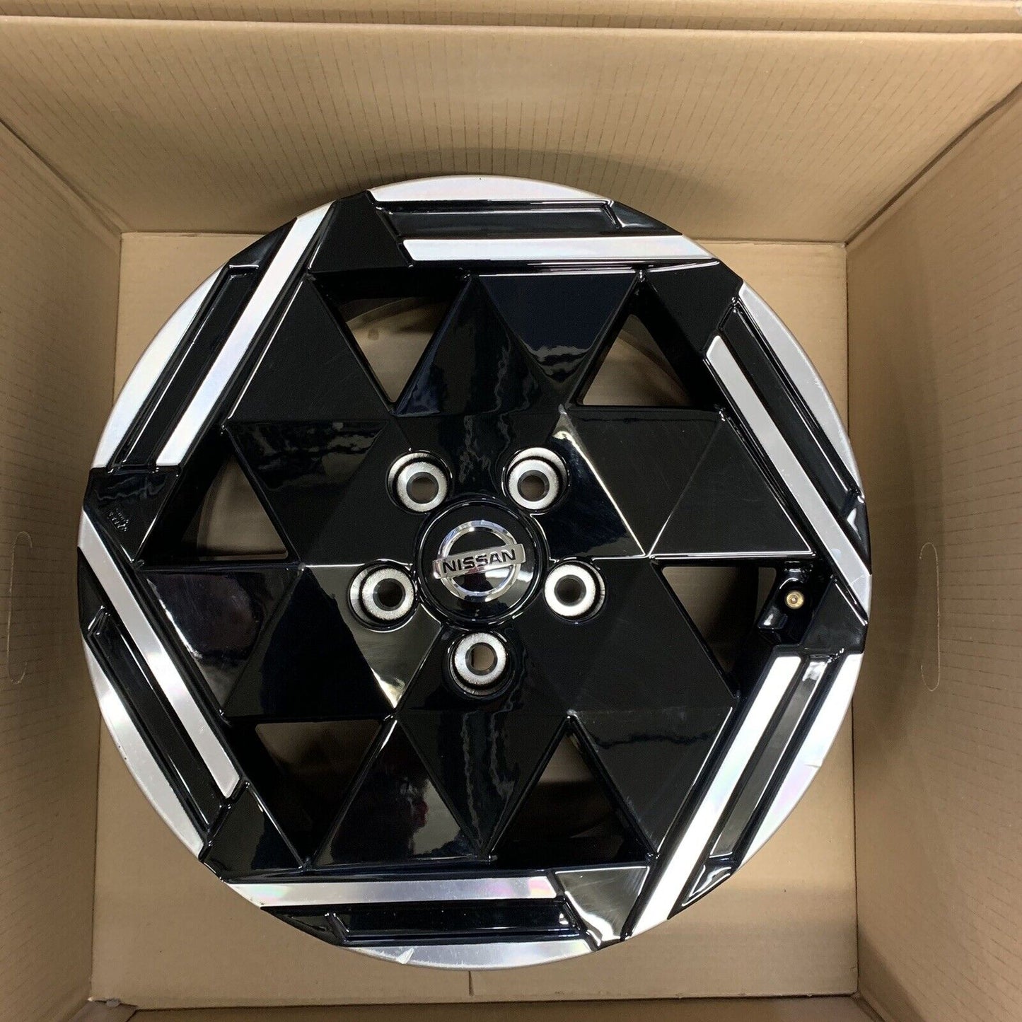 Genuine Set Nissan Leaf 16" Alloy Wheels diamond Cut Gloss Black 6.5J 40