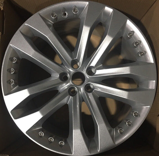 Genuine Jaguar F type 20” Tornado Rear Silver Alloy Wheel 10.5J T2R3287