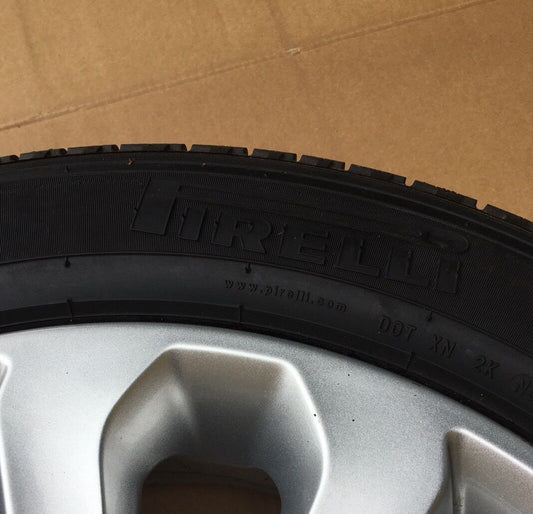 Genuine 20” Range Rover Alloy Wheel & Pirelli Tyre Style B LR037745 DG 17