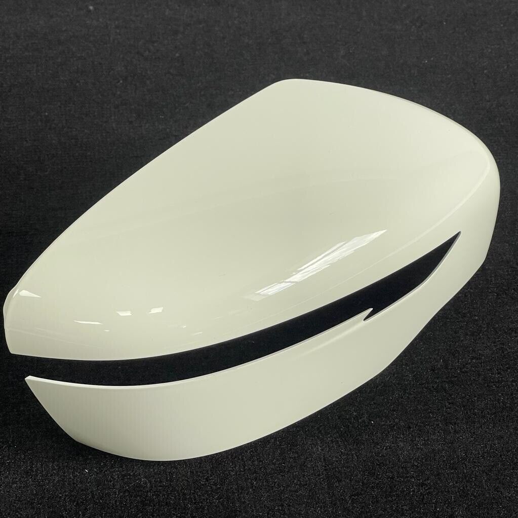 Genuine 2020 Nissan Qashqai Right Hand Off Side Solid White  Door Mirror Cover