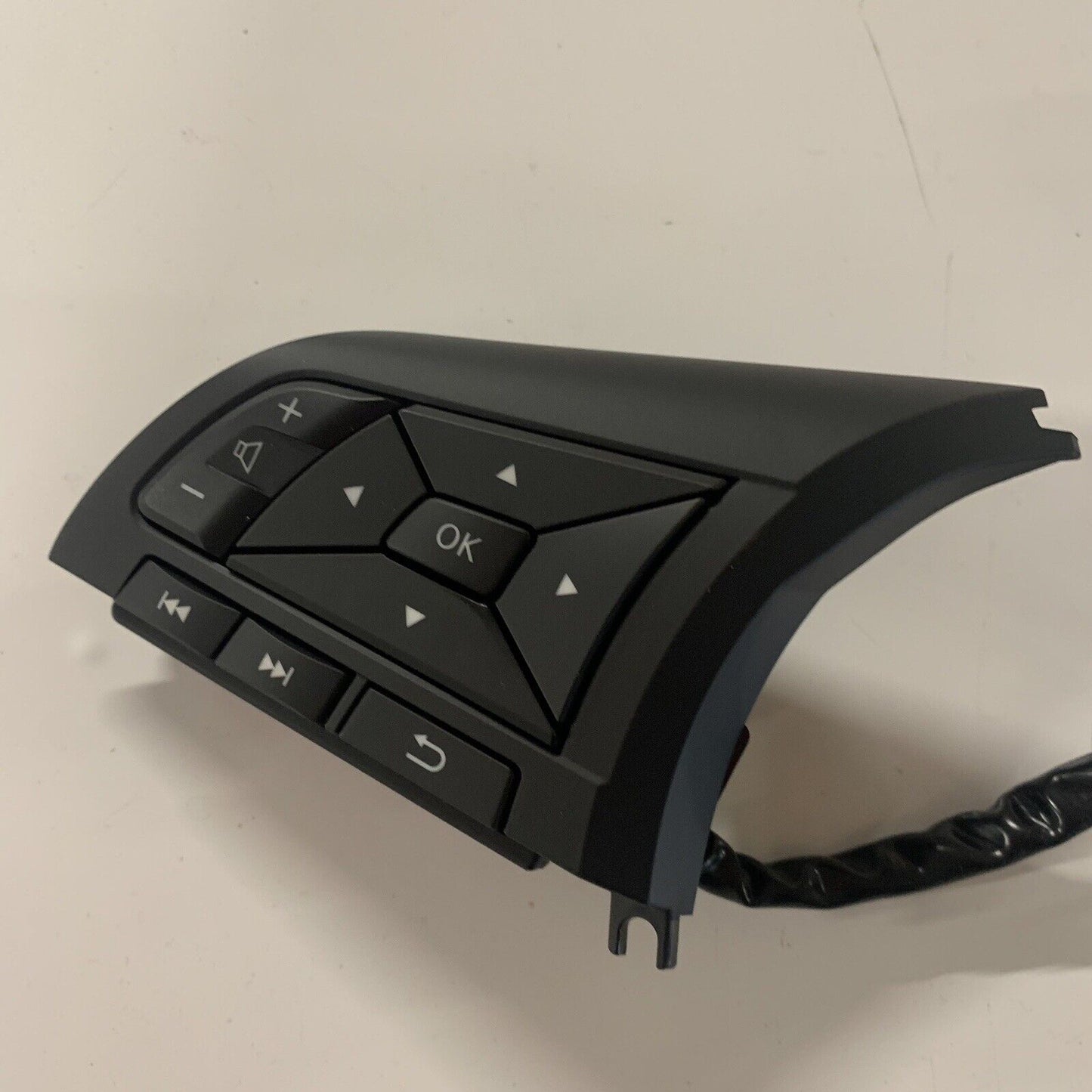 Genuine Nissan Steering Wheel Switch Pack 25550HP10A