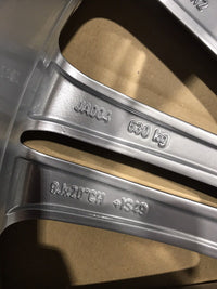 Genuine Jaguar XJ XK XKR 20" Front Kasuga Alloy Wheel  ( 9J X 20-49) C2d4245