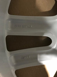 Genuine Jaguar XJ 19" Performance Alloy Wheel Silver 8.5Jx19 Offset 49 C2C2277