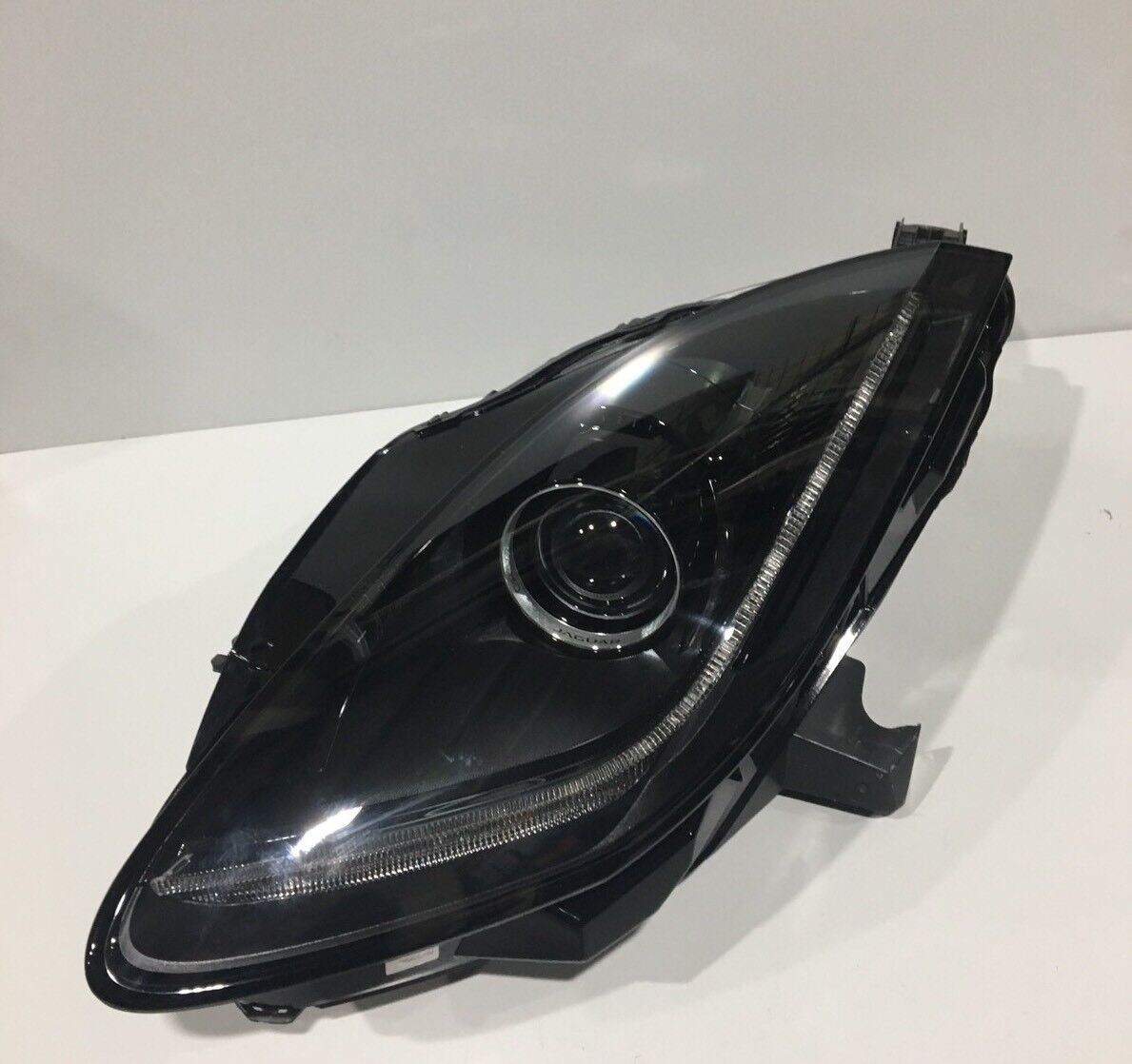 Genuine Jaguar F type HID RHD Black Headlight LH UK Spec T2R18056