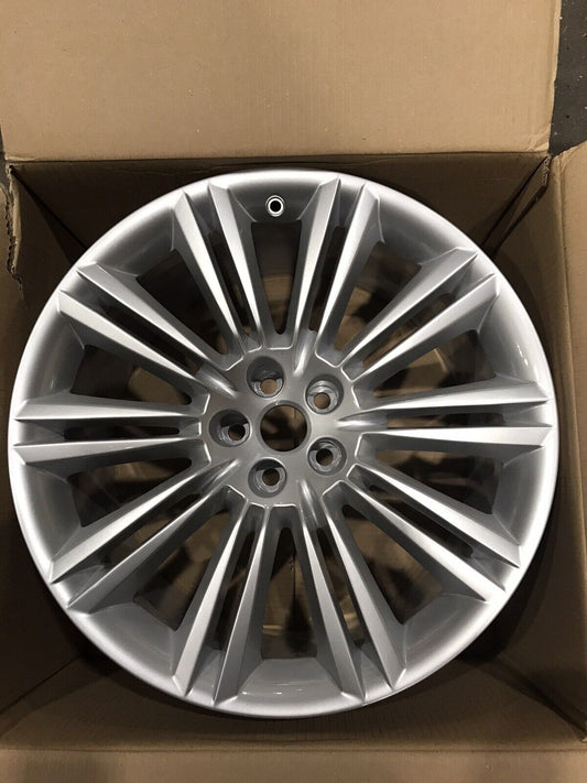 Genuine Jaguar XJ  XK XKR 20" Rear Kasuga Alloy Wheel  ( 10J X 20-46) C2d4246