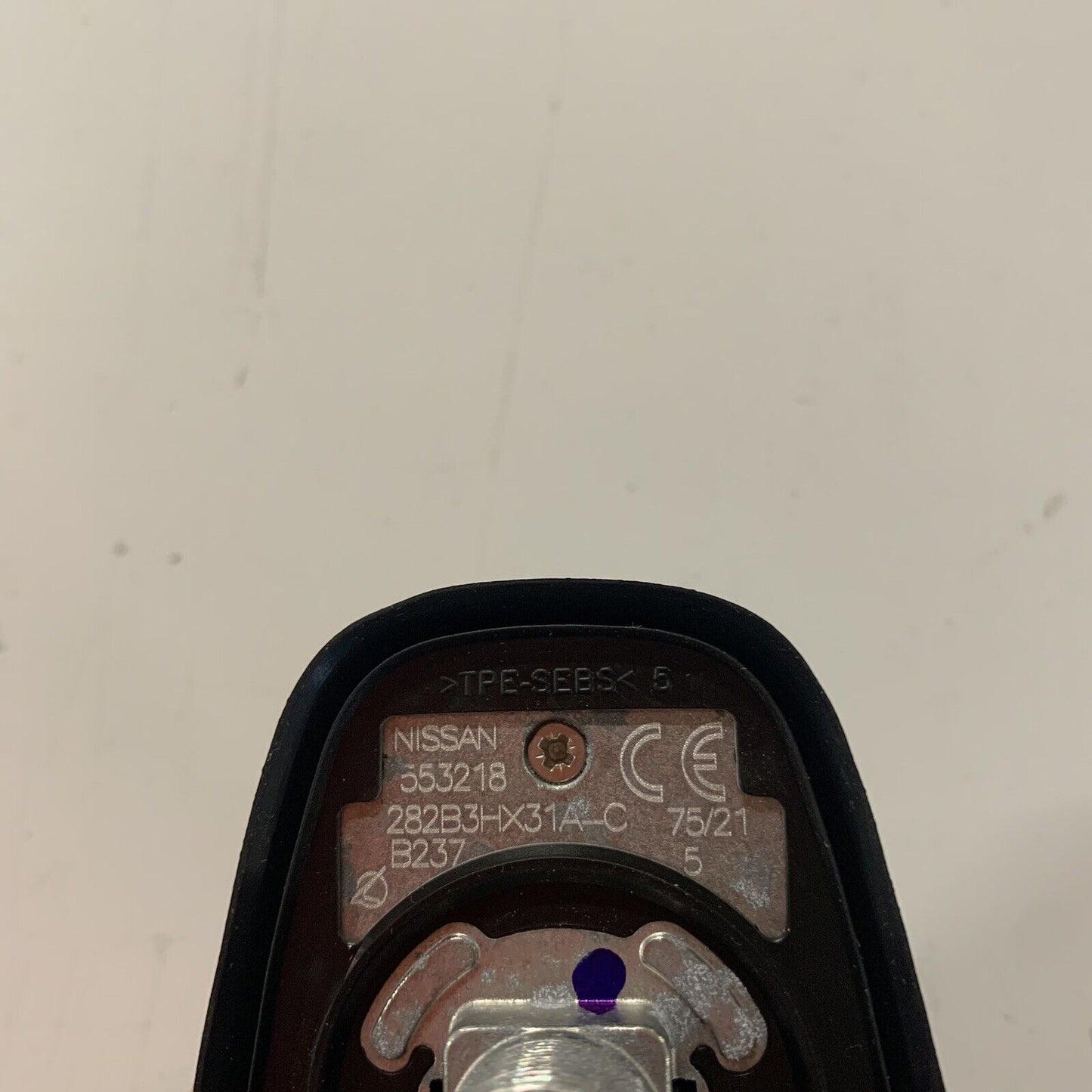 GENUINE NISSAN QASHQAI ANTENNA BASE 282B3HX31A