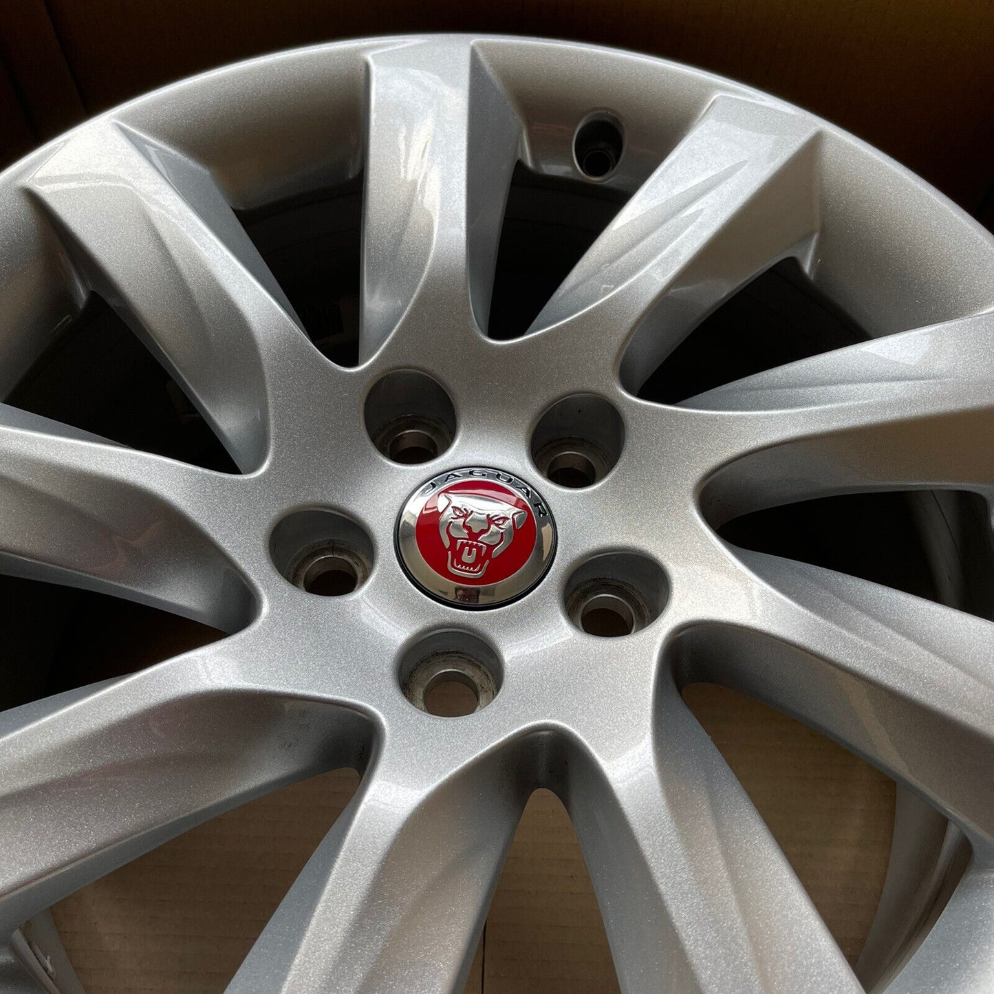 Genuine Jaguar XF 17" Turbine Alloy Wheel  9 Spoke Gx631007cb