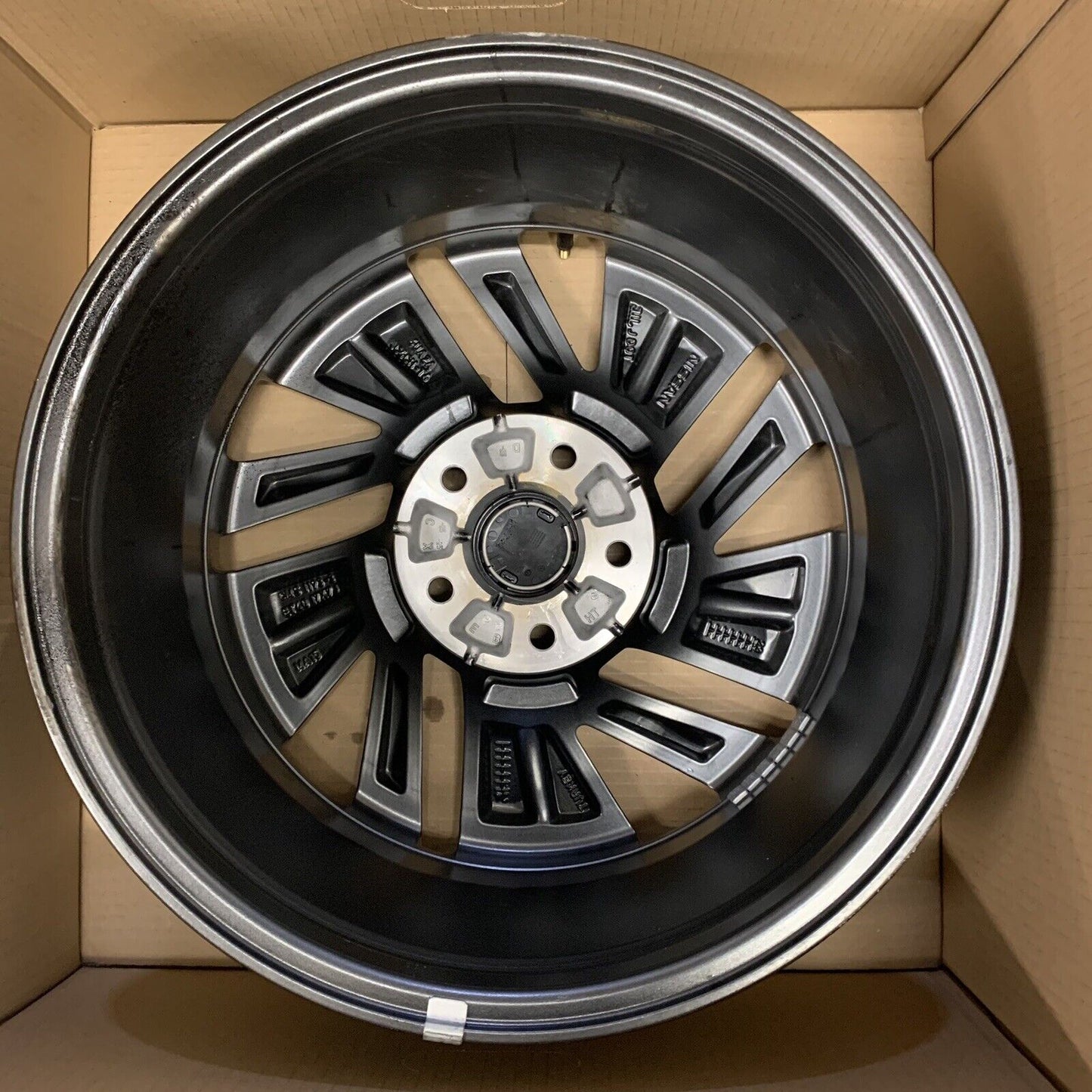 Genuine Set  Nissan Qashqai 17" Grey Alloy Wheels  7J 40 offset D03006UA2A