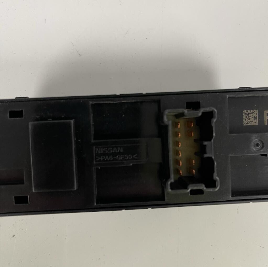 New Genuine Nissan Qashqai Window Control Switch Driver 25401 HV02AV