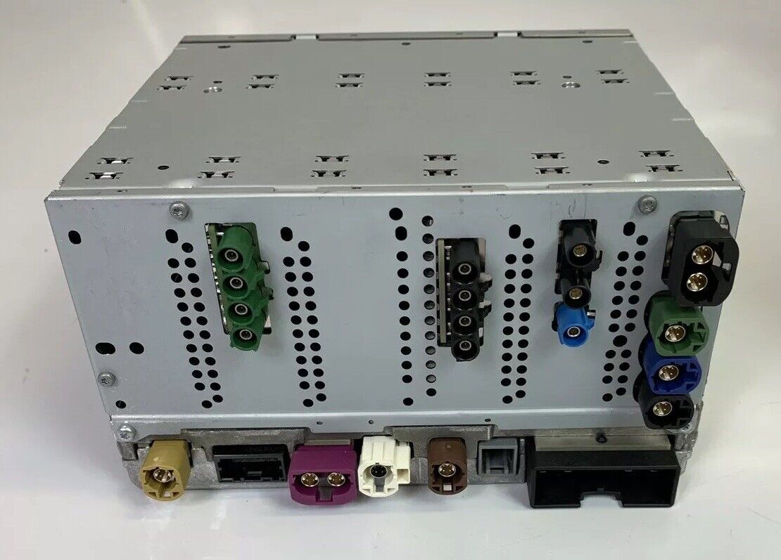 Genuine Jaguar XJ Infotainment & Entertainment Module C2D51443