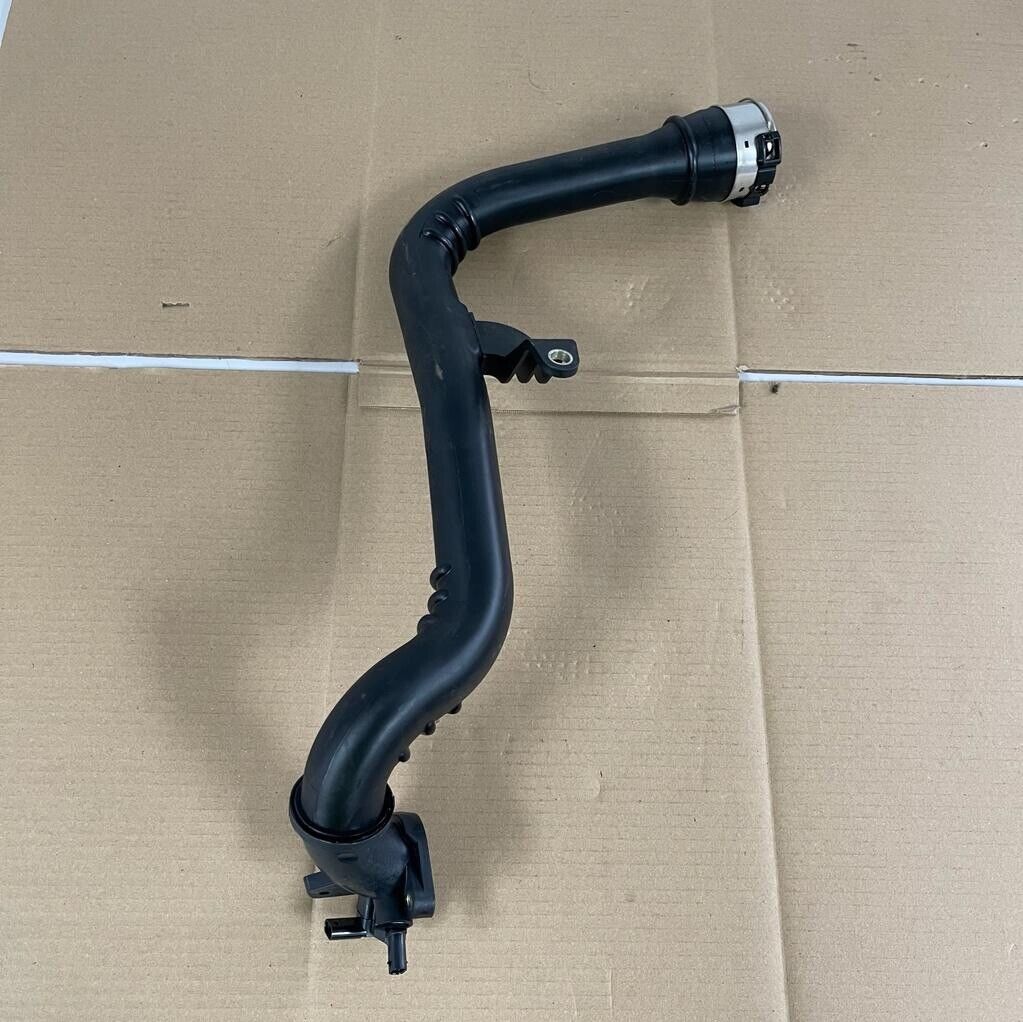 New Genuine Nissan Intercooler pipe 14460 7753R 1449492C0N