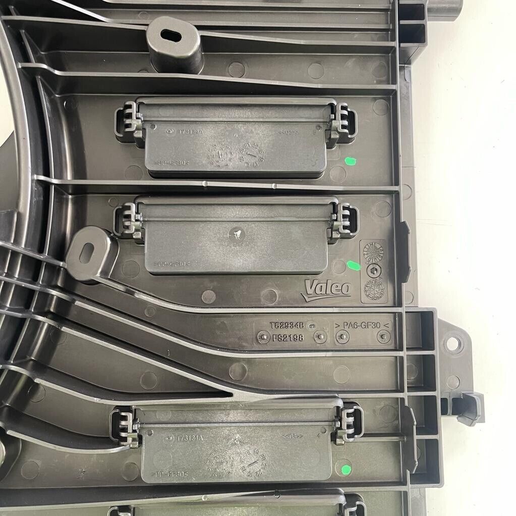 New Genuine Nissan Radiator Fan 21481 HV80B J11