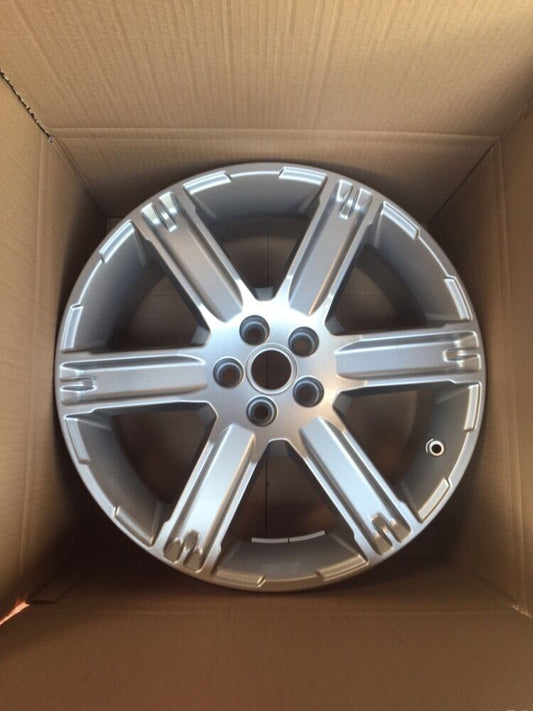 Genuine 19" Range Rover Evoque Wheel Style 4 Silver (8jx19CH45)